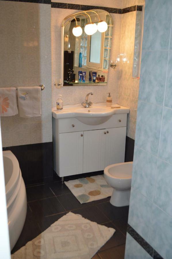 Vila Ss Kekezi Villa Gjirokaster Luaran gambar